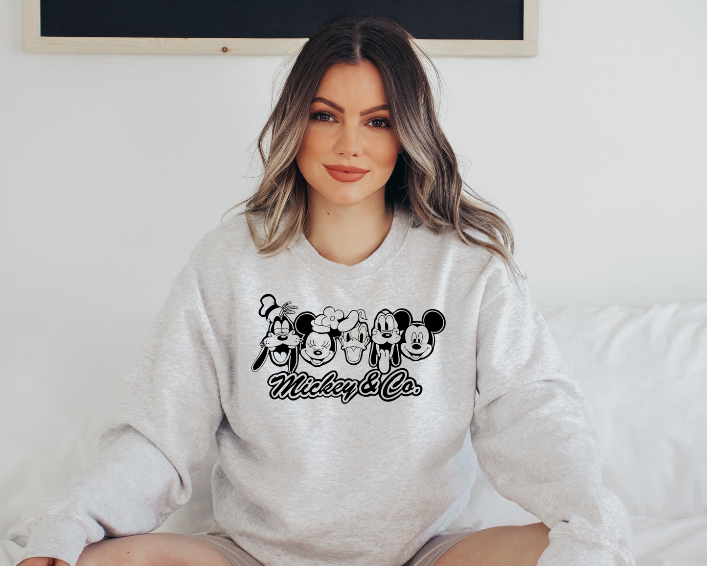 Mouse and Co. Crewneck