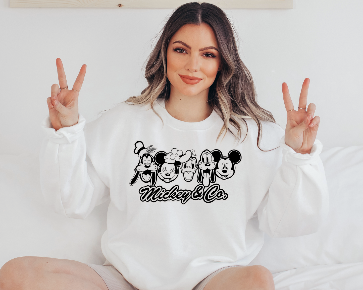 Mouse and Co. Crewneck