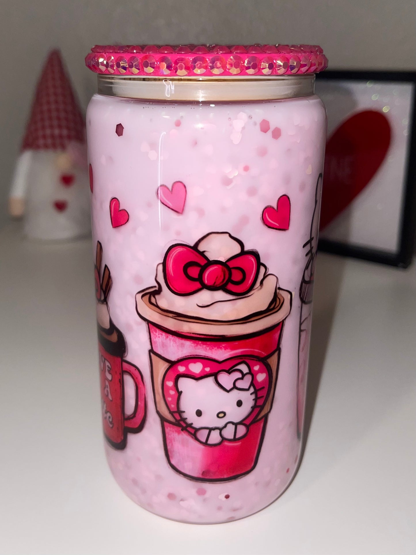 Kitty Latte Love Snowglobe Can