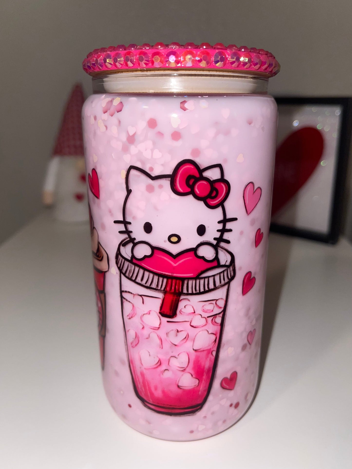 Kitty Latte Love Snowglobe Can